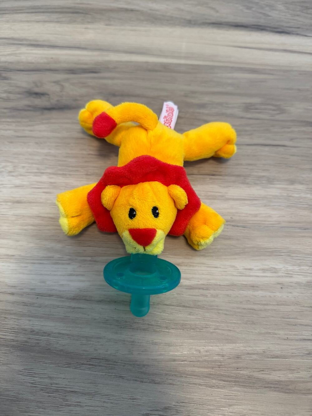 Mary Meyer Wubbanub Little Lion Yellow Red Plush Pacifier Holder Green Pacifier